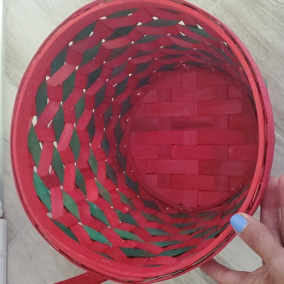 NWT Set Ashland Christmas Woven Wicker Basket with Adjustable Handle - Picture 4 of 10